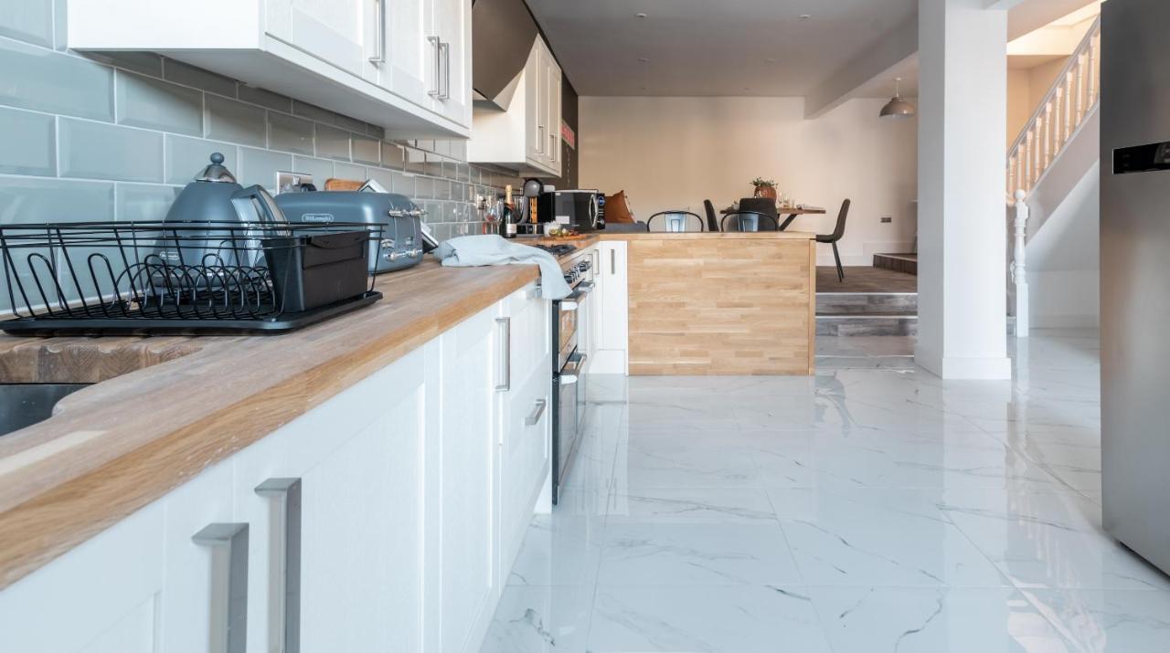 Ty Hapus Newport - Luxury 4 Bedroom Home Εξωτερικό φωτογραφία